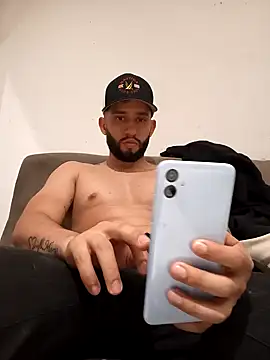 Snapshot of maxXximo777 chatting on 17, 12, 2024 maxXximo777 online show from 17, 12, 2024