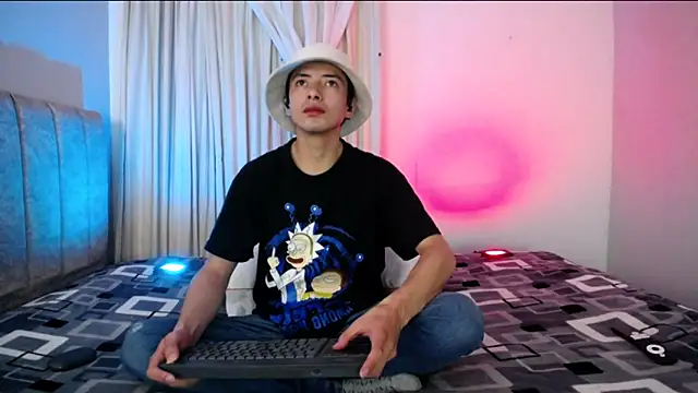 Yellowpokemon23 online show from 3, 4, 2026