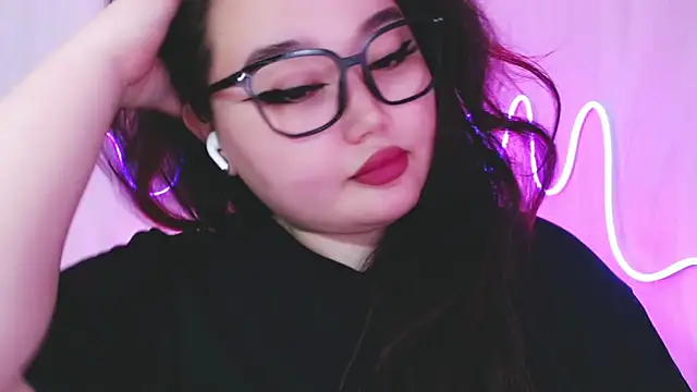 amina moonlightt online show from 8, 7, 2026