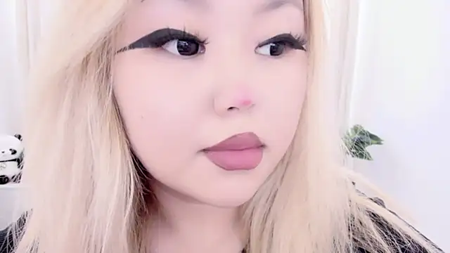 amelia sunlight online show from 6, 3, 2025