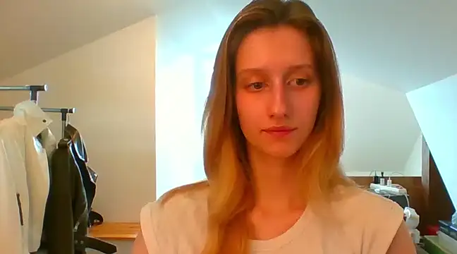 LUNA delight online show from 21, 2, 2025