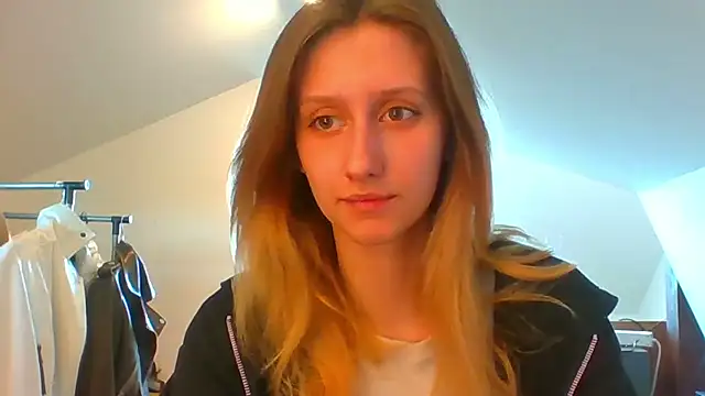 LUNA delight online show from 19, 3, 2025