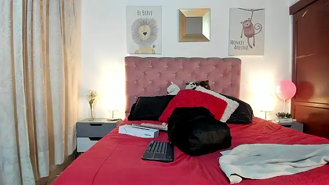 CelessteRedds online show from 27, 3, 2026