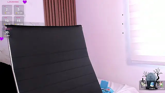 Alice noir online show from 8, 3, 2025