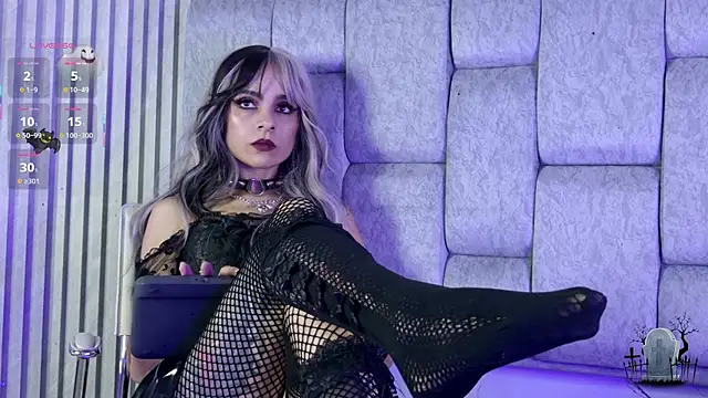 Alice noir online show from 22, 9, 2025