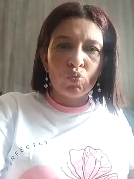 Slut Milf  online show from 10, 2, 2026