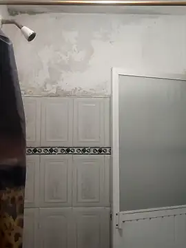 Slut Milf  online show from 18, 9, 2025