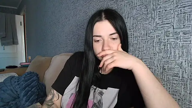 Liana diva online show from 13, 3, 2026