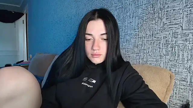 Liana diva online show from 8, 4, 2026