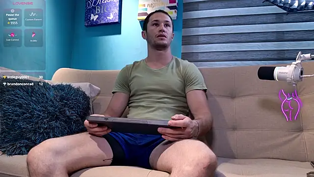 Snapshot of AxelFairchaild chatting on 17, 9, 2025 AxelFairchaild online show from 17, 9, 2025