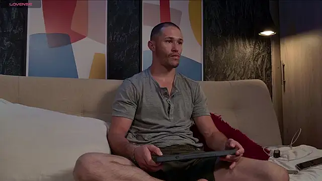 Snapshot of AxelFairchaild chatting on 11, 11, 2025 AxelFairchaild online show from 11, 11, 2025