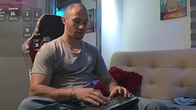 AxelFairchaild online show from 14, 6, 2026