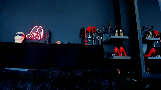 DelaneyStone online show from 24, 9, 2025