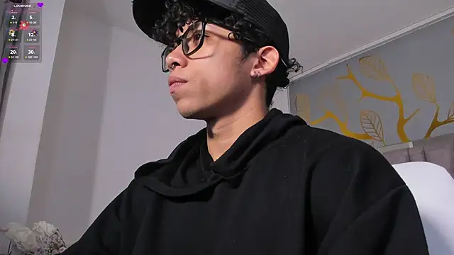 AkazaBoy  online show from 9, 5, 2026