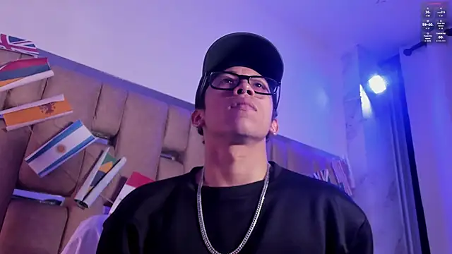 AkazaBoy  online show from 14, 6, 2026
