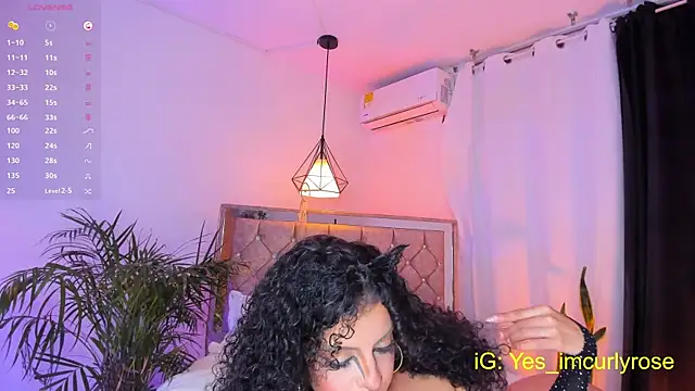 CurlyRose   online show from 12, 10, 2025