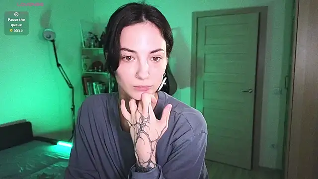 Space X Roxy  online show from 5, 11, 2025