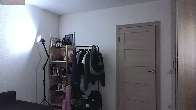 Space X Roxy  online show from 7, 10, 2025