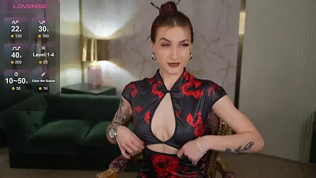 Magnetic Mia  online show from 1, 4, 2026