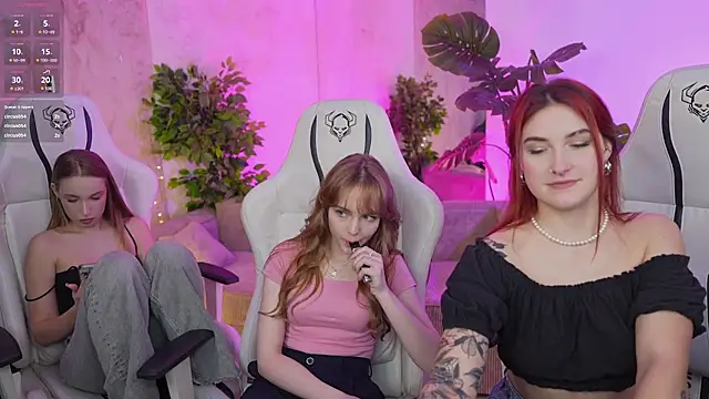 Magnetic Mia  online show from 7, 2, 2025