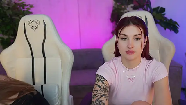 Magnetic Mia  online show from 21, 3, 2025