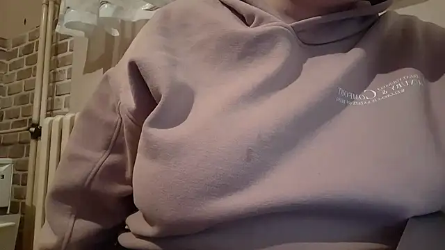 AalinnaK online show from 11, 3, 2025