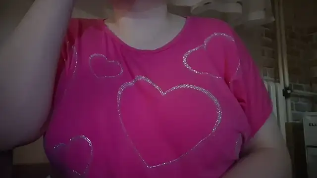 AalinnaK online show from 4, 12, 2025