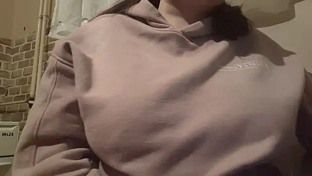 AalinnaK online show from 17, 2, 2025