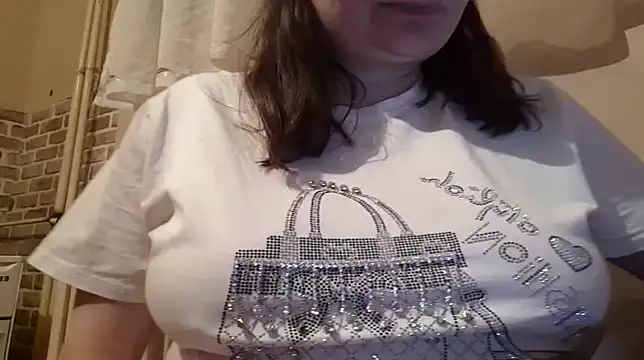 AalinnaK online show from 6, 3, 2025