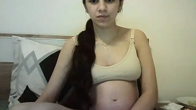 Ahotkittyxxx online show from 26, 10, 2025