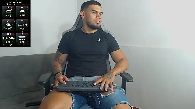 Aaron Hunter  online show from 21, 9, 2025