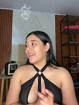 Snapshot of floriamANDjazmin chatting on 27, 6, 2026 floriamANDjazmin online show from 27, 6, 2026
