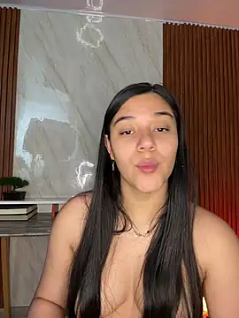 Snapshot of floriamANDjazmin chatting on 8, 5, 2026 floriamANDjazmin online show from 8, 5, 2026