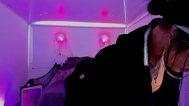 AuroraDiaz online show from 3, 11, 2025