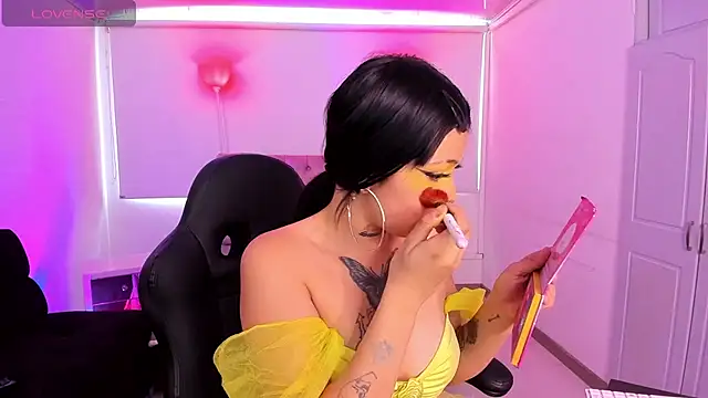 AuroraDiaz online show from 4, 10, 2025