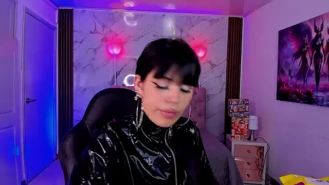 AuroraDiaz online show from 16, 12, 2025