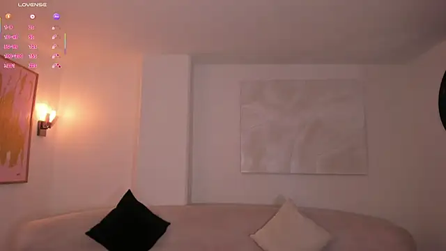 TaraLawrence online show from 13, 11, 2025