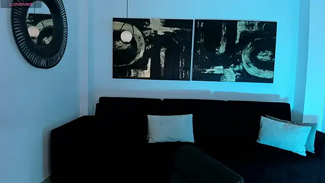 TaraLawrence online show from 26, 9, 2025