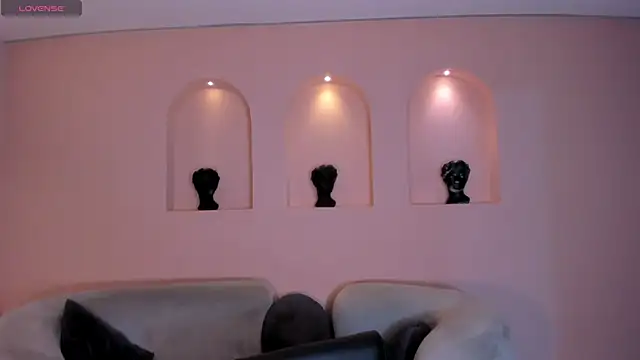 TaraLawrence online show from 15, 3, 2026