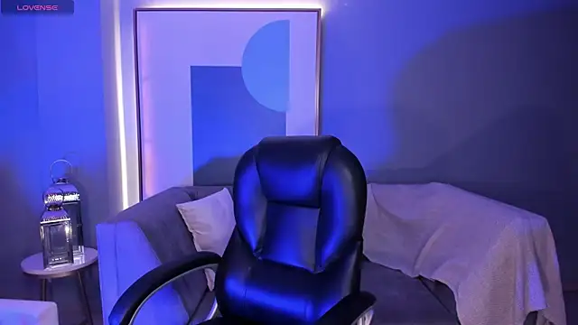 TaraLawrence online show from 4, 3, 2025