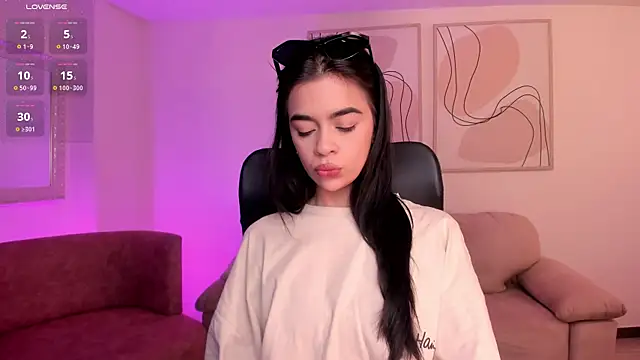 Snapshot of AlanaCraft chatting on 23, 10, 2025 AlanaCraft online show from 23, 10, 2025