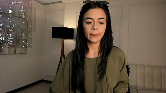 Snapshot of AlanaCraft chatting on 21, 11, 2025 AlanaCraft online show from 21, 11, 2025