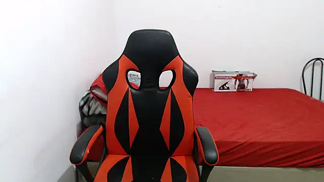 Snapshot of madelyn30 chatting on 3, 2, 2026 madelyn30 online show from 3, 2, 2026