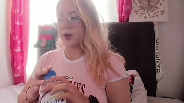 miss julietaa online show from 18, 12, 2025