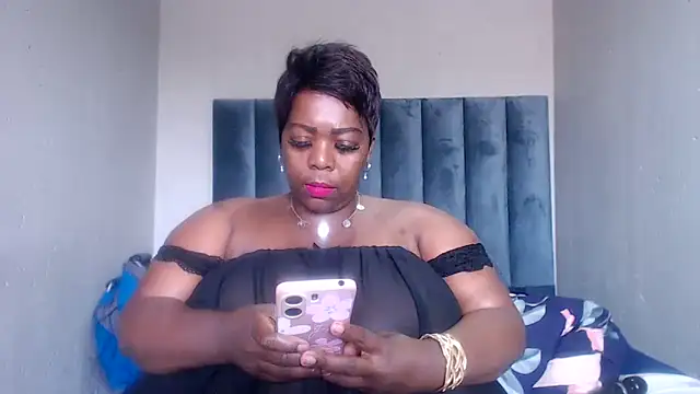 Snapshot of BustyWendyXXX47 chatting on 23, 9, 2025 BustyWendyXXX47 online show from 23, 9, 2025