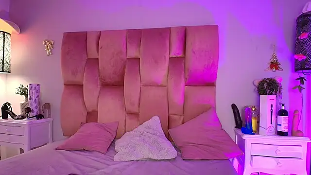 Snapshot of SweetBonniie chatting on 27, 2, 2026 SweetBonniie online show from 27, 2, 2026