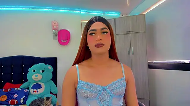 Hellen moons   online show from 4, 10, 2025