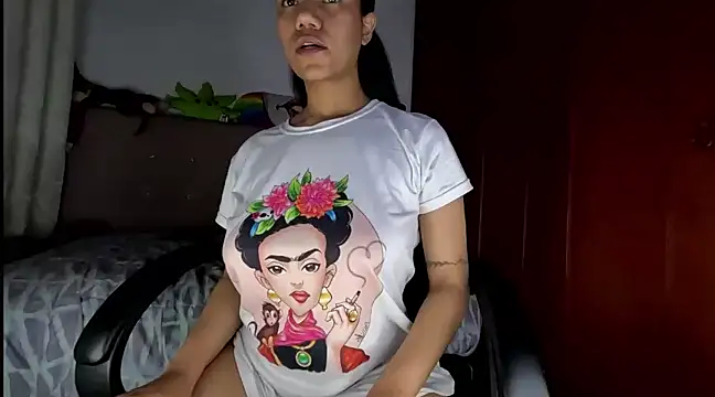 Snapshot of Ale_xandra chatting on 27, 2, 2025 Ale xandra online show from 27, 2, 2025