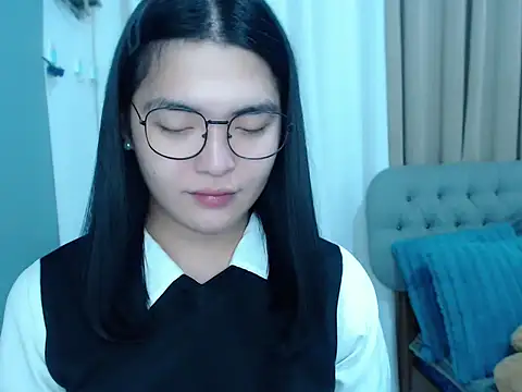 Snapshot of zhaviahale21 chatting on 12, 10, 2025 zhaviahale21 online show from 12, 10, 2025
