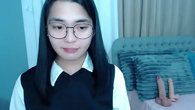 Snapshot of zhaviahale21 chatting on 24, 10, 2025 zhaviahale21 online show from 24, 10, 2025